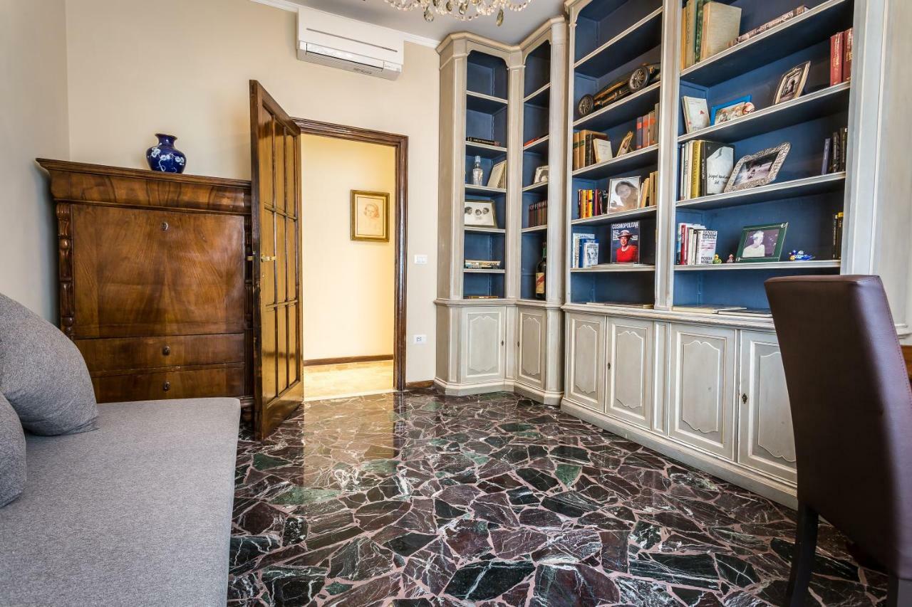Ferrhouse Charm In Florence Two Lifts Extérieur photo
