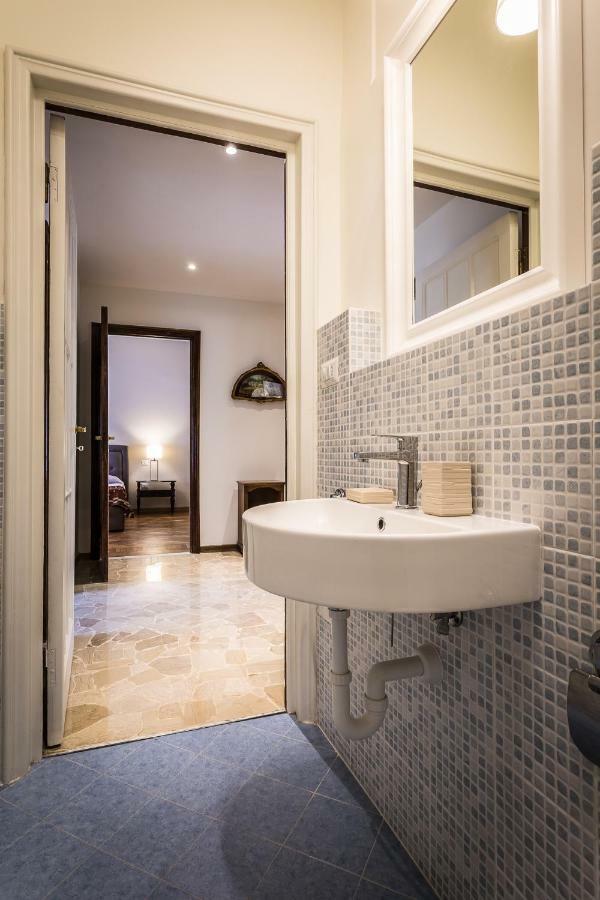 Ferrhouse Charm In Florence Two Lifts Extérieur photo